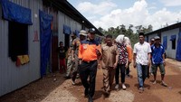 PT Tatalogam Lestari bersama BNPB dan BPBD Konut sendiri terus berupaya untuk mempercepat pembangunan huntara agar masyarakat korban banjir bisa segera mendapatkan tempat tinggal yang layak. Meski proses pembangunannya cepat, namun kekuatan huntara tetap diutamakan. Foto: dok. BNPB