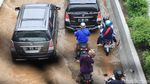 Motor Masuk Jalan Tol Kebon Jeruk
