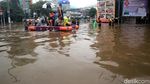 Jalan Panjang Kedoya Banjir Setinggi 1 Meter