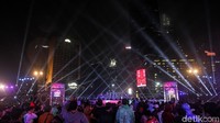 Setelah Pantai Kuta, Bundaran HI di Jakarta masuk peringkat dua destinasi Tahun Baruan terpopuler di Indonesia. Tidak heran sih (Rifkianto Nugroho/detikcom)