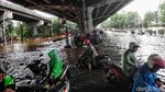 Bak Sungai, Begini Penampakan Banjir di Jalan Yos Sudarso