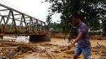 Jembatan di Lebak Putus Diterjang Banjir