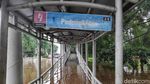 Banjir Lumpuhkan Jalan Perintis Kemerdekaan Jakarta