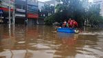 Jalan Panjang Kedoya Banjir Setinggi 1 Meter