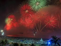 Pesta Kembang Api Tahun Baru 2020 di Berbagai Negara