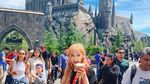 Liburan ke Bali, Ini Pesona Rose BLACKPINK Saat Cicip Roti hingga Permen