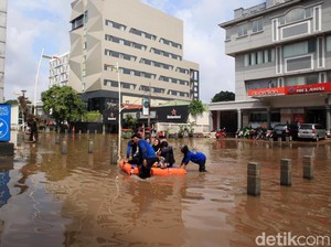 Mau Gugat Anies, Ratusan Warga Korban Banjir Ngaku Merugi Rp 43,32 M