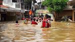 Kisah Netizen yang Tetap Kulineran Meskipun Dikepung Banjir