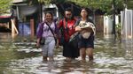 Banjir Rendam Kawasan Bintara Bekasi