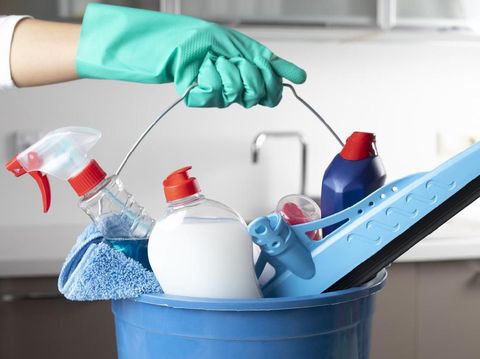 Jangan Malas Bersih-bersih Rumah Pascabanjir, Bonusnya Bakar Ratusan Kalori