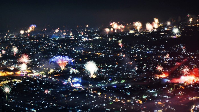 Tahun Baru di Paralayang Batu Malang