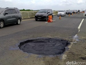 Benarkah Masih Banyak Lubang di Tol Pemalang-Batang?