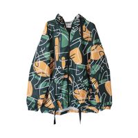 7 Outerwear yang Cocok Dipakai Musim Hujan, Hoodie Hingga Jas Hujan