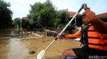 Sungai Cikeas Meluap, Perumahan di Bekasi Terendam Banjir