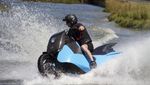 Motor Amfibi yang Takkan Tenggelam Diserang Banjir