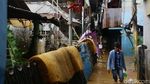 Warga Bidara Cina Jaktim Ramai-ramai Bersihkan Rumah