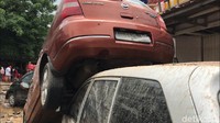 Banjir di wilayah ini akibat meluapnya Kali Cikeas.