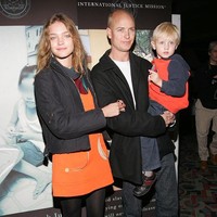 Bila akhirnya mereka resmi menikah, Antoine bakal menjadi suami kedua Natalia. Pernikahan pertama Natalia dengan suami pertamanya, Justin Portman, hanya bertahan selama 10 tahun setelah berakhir pada 2011. Dari pernikahan tersebut, mereka memiliki tiga anak. (Foto: Getty Images)