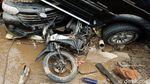 Melihat Lagi Mobil Jungkir Balik Hingga Menumpuk di Bekasi