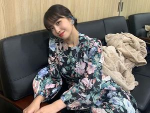 #WeLoveYouMomo! ONCE Beri Semangat Momo TWICE usai Suaranya Dikritik