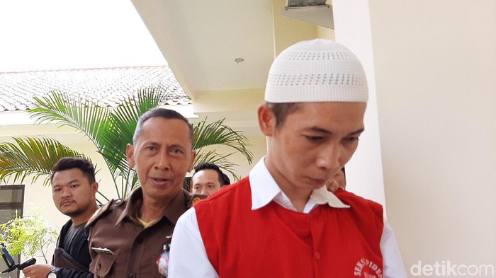Deni Prianto, pelaku pembunuhan dan mutilasi Komsatun Wachidah, PNS Kemenag Bandung divonis mati di PN Banyumas, Kamis (2/1/2020).