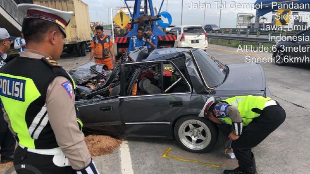 Kecelakaan di Awal Tahun, 3 Orang Tewas di Tol Pandaan-Gempol