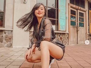 Cerita Masa Kecil, Titan Tyra Sudah Nonton Film Porno Sejak 8 Tahun