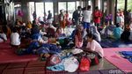 Ratusan Warga Cipinang Melayu Mengungsi di Kampus Borobudur