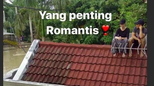 Rumah Terendam Banjir, Randy Pangalila Tenangkan Istri