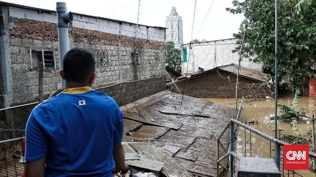 Pengadegan Jaksel Masih Terendam Banjir Hingga 2 Meter