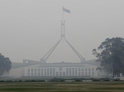 Fenomena Langit Merah Darah di Australia