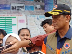 BNPB Minta Warga Tak Ragu Mengungsi Saat Banjir: Harta Dijaga TNI-Polri