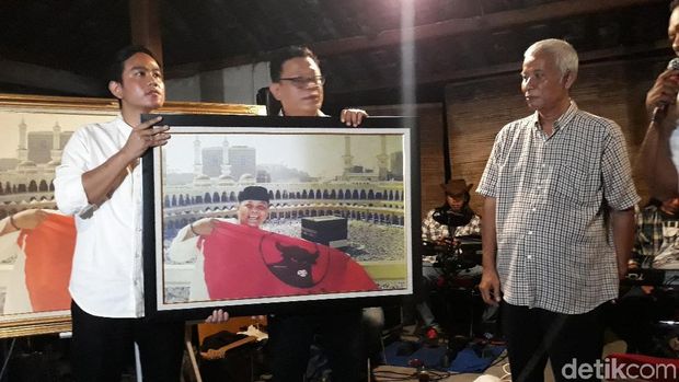 Ada yang Catut PAC PDIP, Ini 3 Undangan Sarasehan Gibran