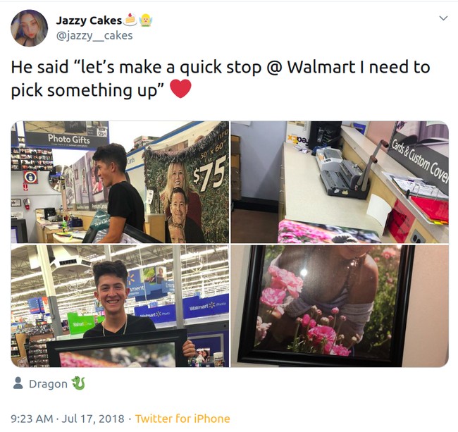 Sangat cinta dengan pacarnya, pria ini mencetak foto sang kekasih dalam ukuran sebesar poster untuk dipajang dalam kamar. Foto: Twitter