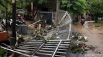 Dahsyatnya Banjir Bekasi Bikin Rumah Warga Rusak
