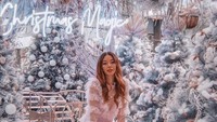 Tara mengaku memang suka jalann-jalan dan berfoto sejak remaja. Dari hobi itulah ia ternyata juga sudah mulai merintis kariernya. (Foto: Instagram @taramilktea)