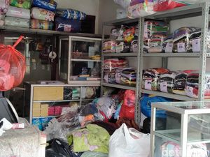 Laundry Kebanjiran Order Pasca Banjir, Terbanyak Baju Seragam Sekolah