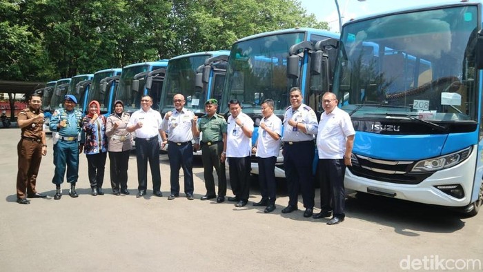 Bus rapid transit di cirebon