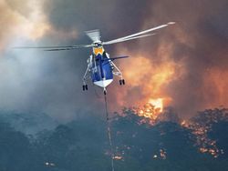Fenomena Langit Merah Darah di Australia