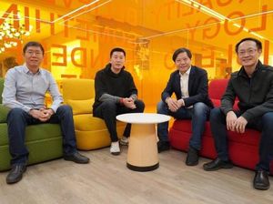 Urus Bisnis Ponsel, Xiaomi Bajak Bos Lenovo