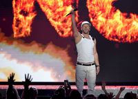 Tahun Baru 2020, Donnie Wahlberg Beri Tip Pelayan Resto Rp 28 Juta