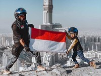 Rider Jambi Naik Motor ke Mekkah, BMW Hanyut Terbawa Banjir