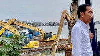 Waduk Pluit selesai dibangun pada 1973, sedangkan pompanya mulai dibangun pada 1978 dan selesai pada 1984. Adapun rehabilitasi terakhir selesai dilaksanakan pada 2014. Istimewa/Dok. Biro Pers Setpres.