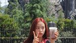 Baru Ulang Tahun, Ini Manisnya Jisoo BLACKPINK Saat Ngopi dan Makan Es Krim