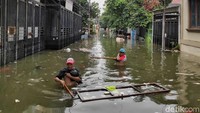 Banjir yang melanda sejumlah wilayah Jabodetabek di awal tahun 2020 telah terjadi sejak beberapa hari lalu. Namun, banjir perlahan mulai surut di sejumlah kawasan.