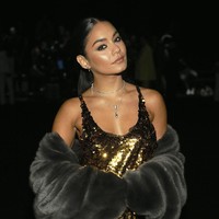 Bintang High School Musical Vanessa Hudgens akan sangat senang membagikan cerita tentang proyek film terbarunya maupun hobi menata ruangan. Penggemar bisa kirim teks ke nomor (310) 388-8308. Foto: Getty Images