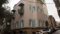 Ini dia rumah mantan bos Nissan Carlos Ghosn terlihat pada Jumat (3/1/2020) di Beirut, Lebanon. 