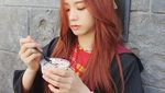 Baru Ulang Tahun, Ini Manisnya Jisoo BLACKPINK Saat Ngopi dan Makan Es Krim