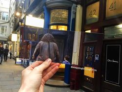 Keren! Adegan Film Menyatu dengan Lokasi Asli dalam Satu Frame