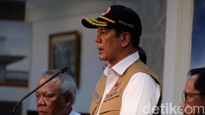 Kepala BNPB Doni Monardo usai ratas soal banjir (Andhika/detikcom)..